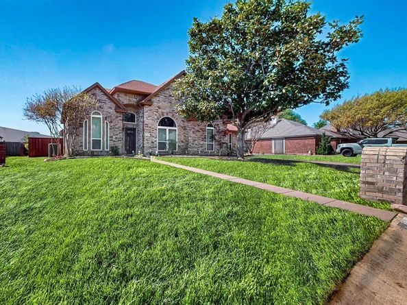 622  Meadowcrest Drive , Highland Village Texas 75077