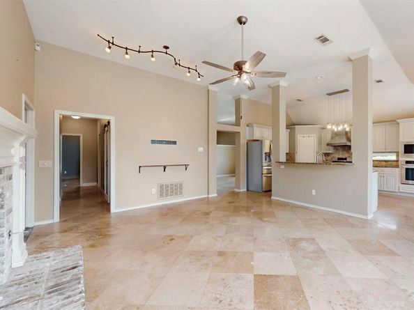 622  Meadowcrest Drive , Highland Village Texas 75077