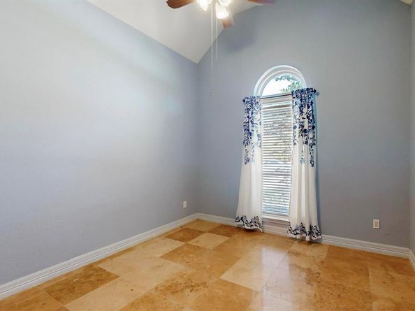 622  Meadowcrest Drive , Highland Village Texas 75077
