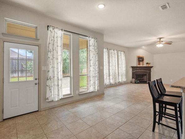 1046  Cydnie Street , Kennedale Texas 76060