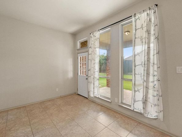 1046  Cydnie Street , Kennedale Texas 76060