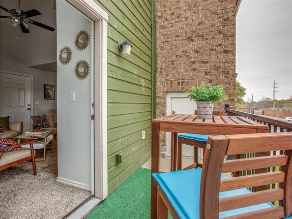 9837  Walnut Street  201, Dallas Texas 75243