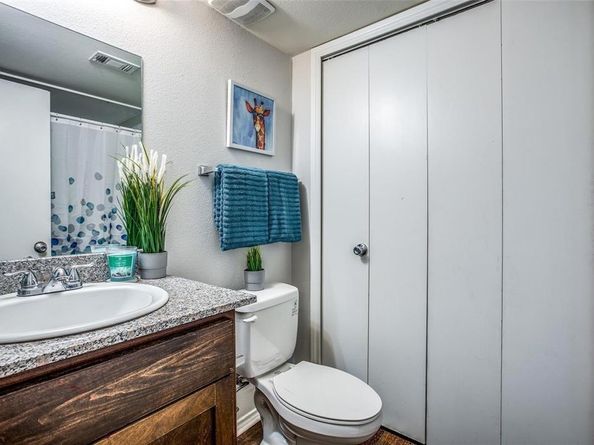 9837  Walnut Street  201, Dallas Texas 75243