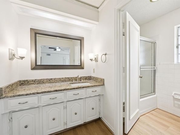 7641  Dentcrest Drive , Dallas Texas 75254