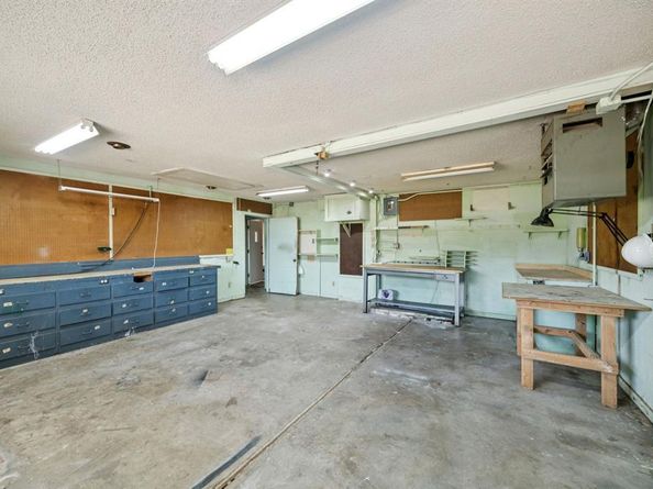 7641  Dentcrest Drive , Dallas Texas 75254