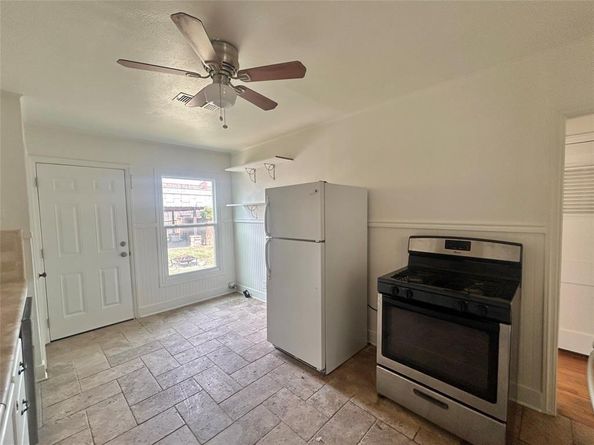 4020  Locke Avenue , Fort Worth Texas 76107