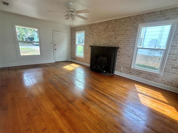 4020  Locke Avenue , Fort Worth Texas 76107