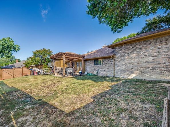 8517  Clover Meadow Drive , Dallas Texas 75243