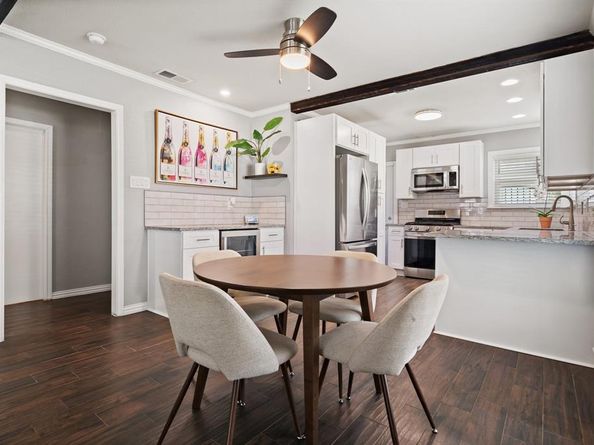 2617  Benbrook Boulevard , Fort Worth Texas 76109