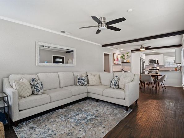 2617  Benbrook Boulevard , Fort Worth Texas 76109