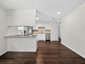 205  Volunteer Drive , Arlington Texas 76014
