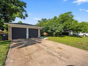 205  Volunteer Drive , Arlington Texas 76014