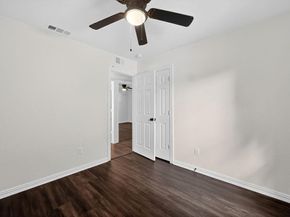 205  Volunteer Drive , Arlington Texas 76014
