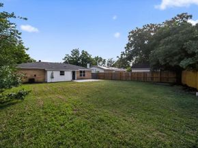205  Volunteer Drive , Arlington Texas 76014