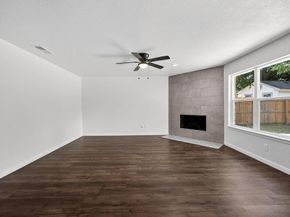205  Volunteer Drive , Arlington Texas 76014