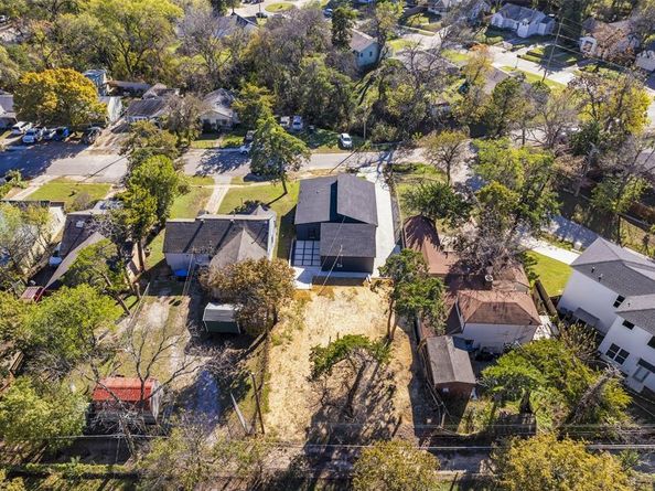 1203  Forester Drive , Dallas Texas 75216