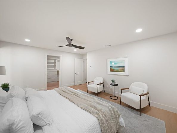 7736  Woodstone Lane , Dallas Texas 75248