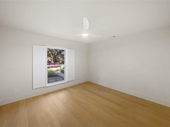 7736  Woodstone Lane , Dallas Texas 75248