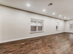 713 S Willomet Avenue , Dallas Texas 75208