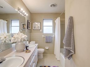 3704  Ashford Avenue , Fort Worth Texas 76133