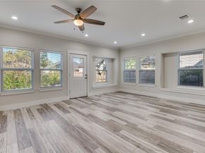 4019  Soloman Drive , Dallas Texas 75212