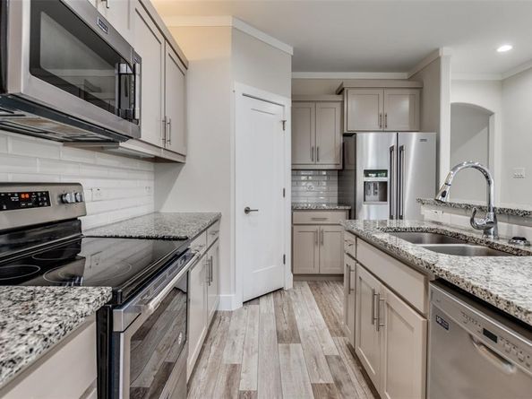 4019  Soloman Drive , Dallas Texas 75212