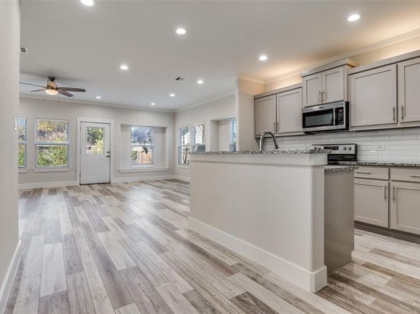 4019  Soloman Drive , Dallas Texas 75212