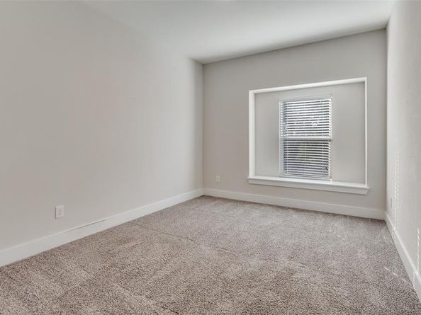 4019  Soloman Drive , Dallas Texas 75212