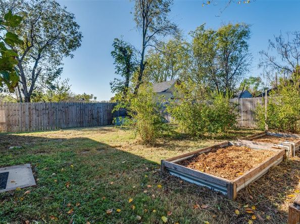 4019  Soloman Drive , Dallas Texas 75212