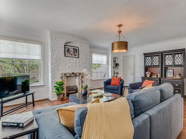 4152  Prescott Avenue , Dallas Texas 75219