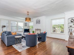 4152  Prescott Avenue , Dallas Texas 75219