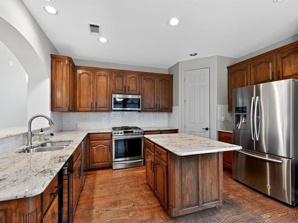 4212  Spyglass Hill Lane , Irving Texas 75038