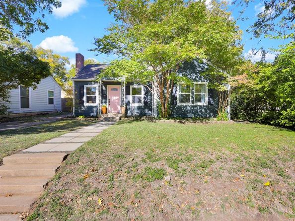 3804  Pershing Avenue , Fort Worth Texas 76107