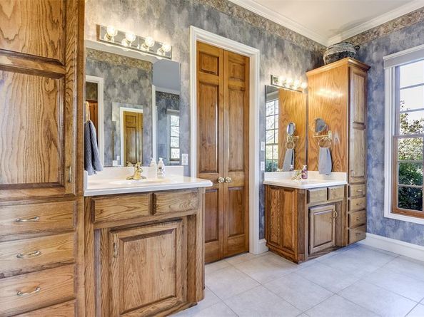 350  Turner Warnell Road , Mansfield Texas 76063