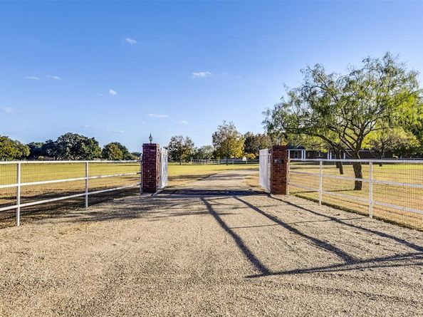 350  Turner Warnell Road , Mansfield Texas 76063