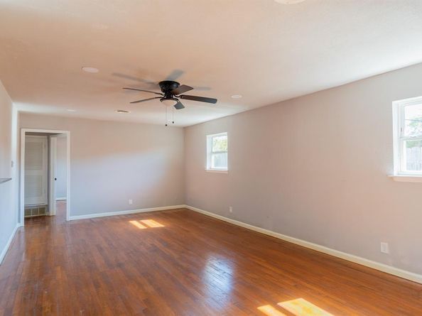 4200  Kenwood Court , Fort Worth Texas 76103