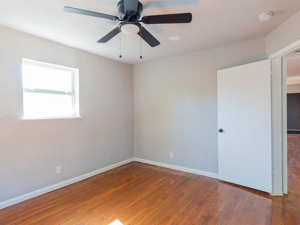 4200  Kenwood Court , Fort Worth Texas 76103