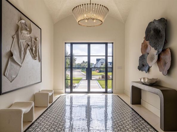 5615  Lobello Drive , Dallas Texas 75229