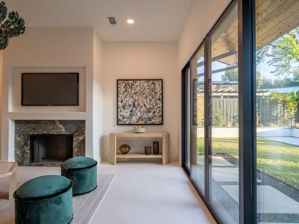 5615  Lobello Drive , Dallas Texas 75229