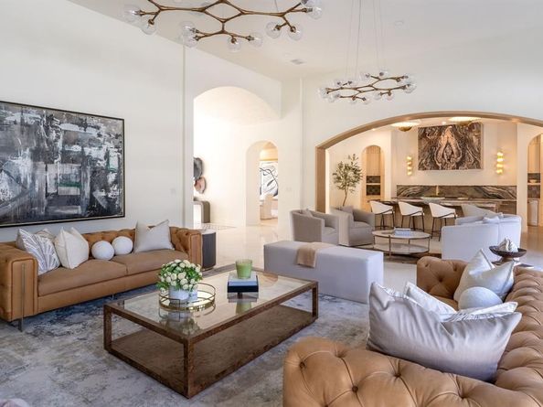 5615  Lobello Drive , Dallas Texas 75229