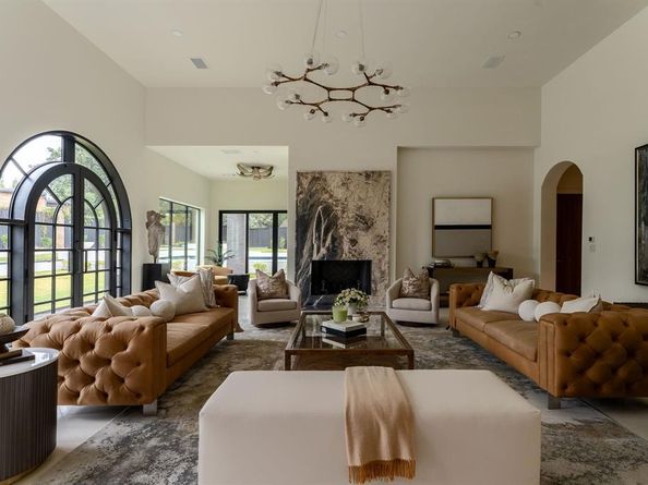 5615  Lobello Drive , Dallas Texas 75229