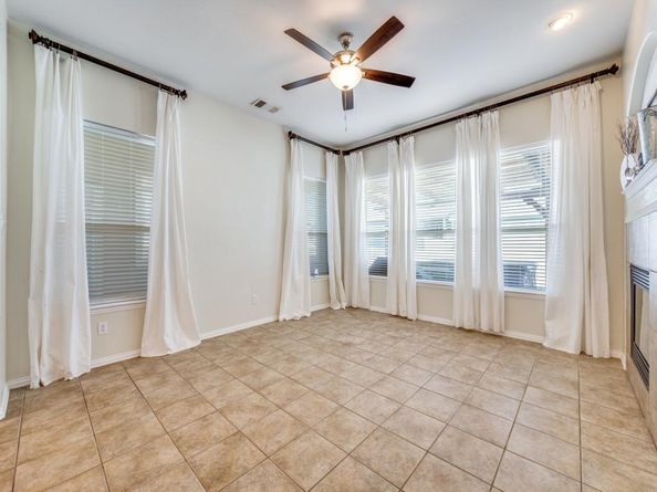 1517  Carriage Lane , Savannah Texas 76227