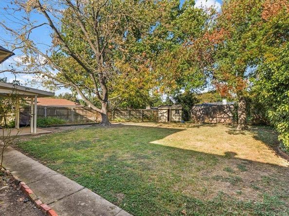 6112  Waco Way , Fort Worth Texas 76133