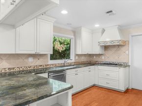 6112  Waco Way , Fort Worth Texas 76133