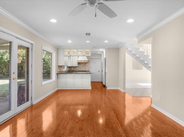 6112  Waco Way , Fort Worth Texas 76133