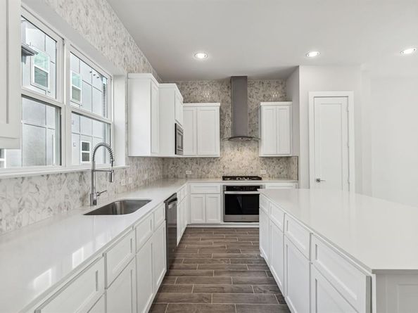 2644  Carmelita Street , Dallas Texas 75212