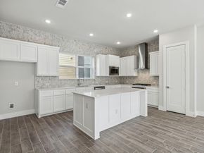 2644  Carmelita Street , Dallas Texas 75212