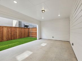 2644  Carmelita Street , Dallas Texas 75212