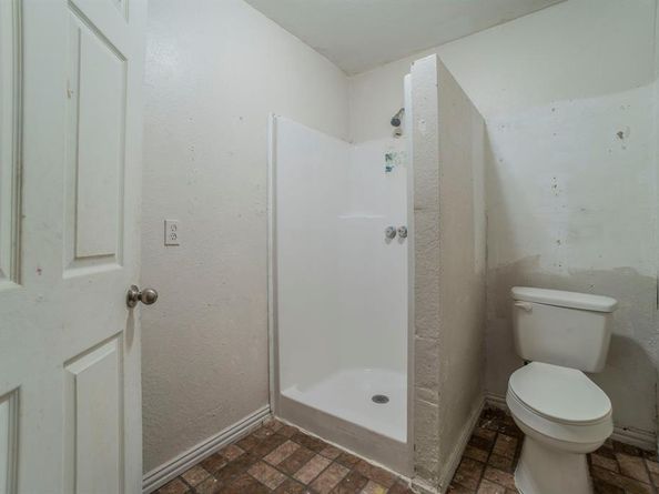 3110  Canada Drive , Dallas Texas 75212