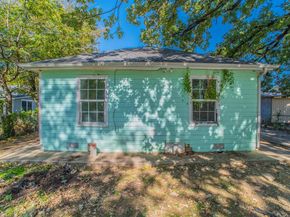 3110  Canada Drive , Dallas Texas 75212